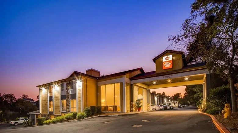 Best Western Plus Heritage Inn