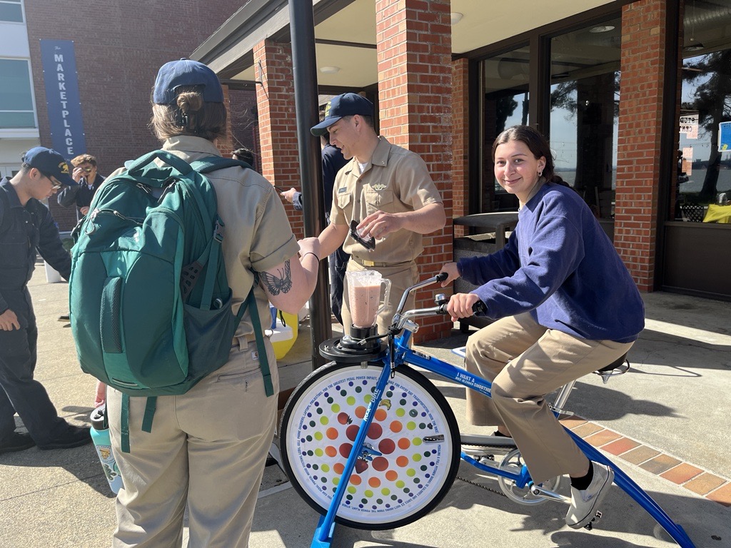 Cadets on the blender-bike, blending your own smoothie